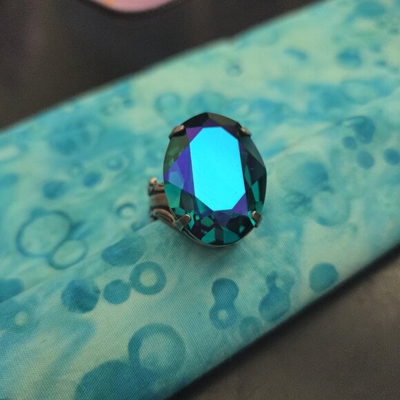 BellaLili Empress Maria Adjustable Silver Plated Swarovski Jewel Cocktail Ring - Picture 3 of 7